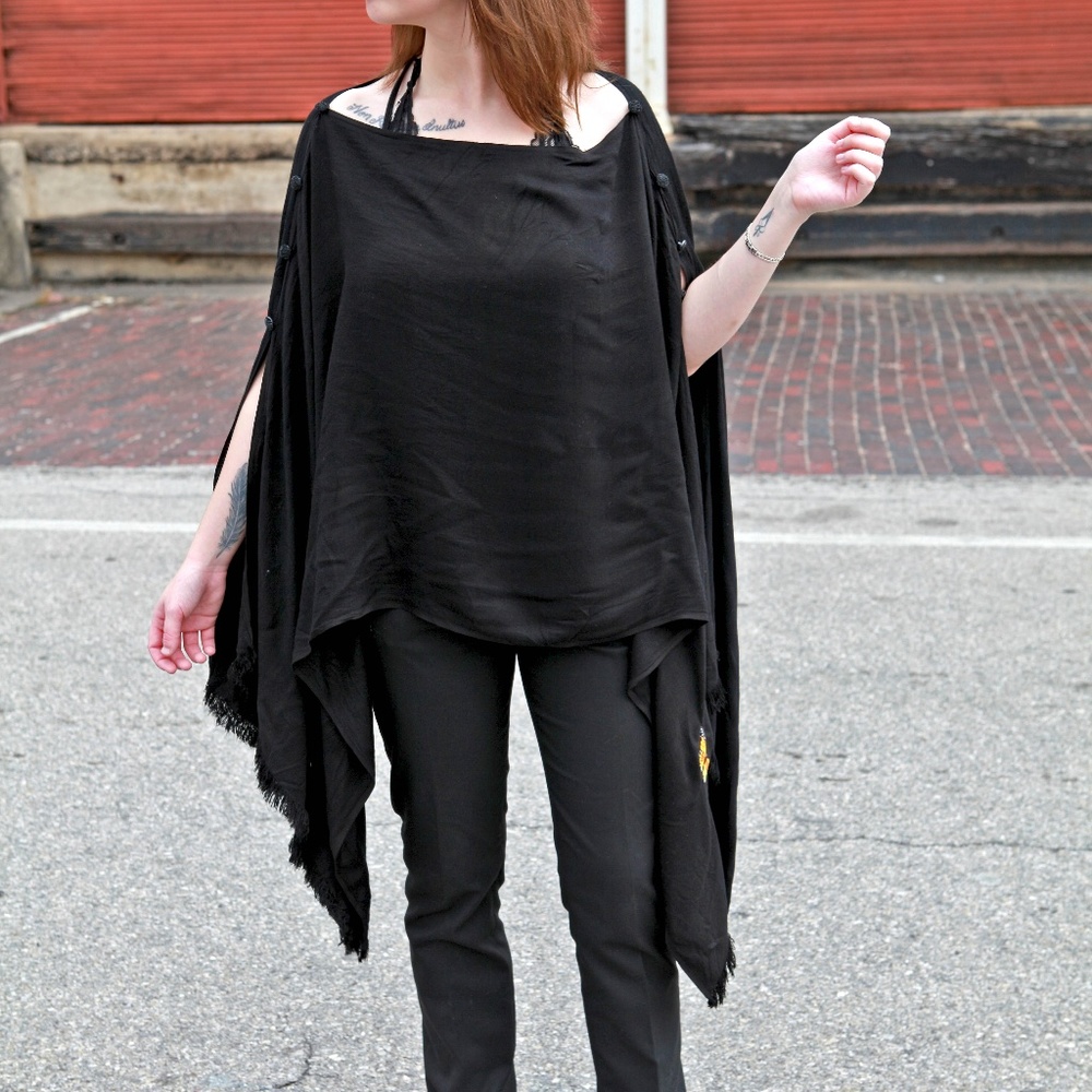 Exclusive, embroidered wrap, beach cover